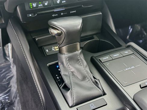 Used 2019 Lexus ES 350 image 18