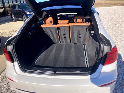 Used 2017 BMW 330i Gran Turismo xDrive image 19