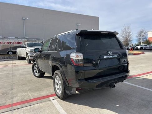 Used 2024 Toyota 4Runner SR5 image 5