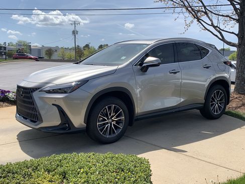 Used 2025 Lexus NX 250 FWD w/ Cold Area Package image 5