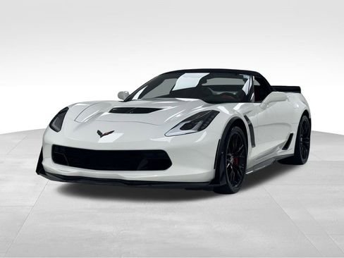 Used 2015 Chevrolet Corvette Z06 w/ 3LZ Preferred Equipment Group image 11