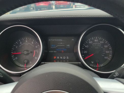 Used 2018 Ford Mustang EcoBoost image 31