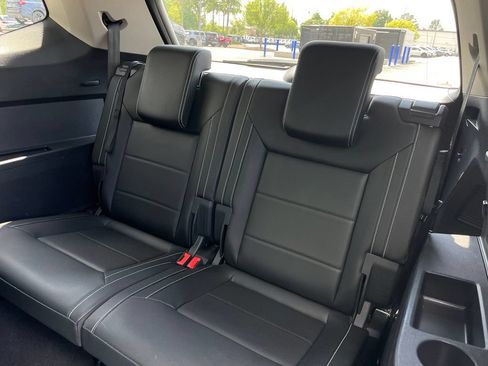 Used 2023 Volkswagen Atlas SE w/ Panoramic Sunroof Package FWD image 41