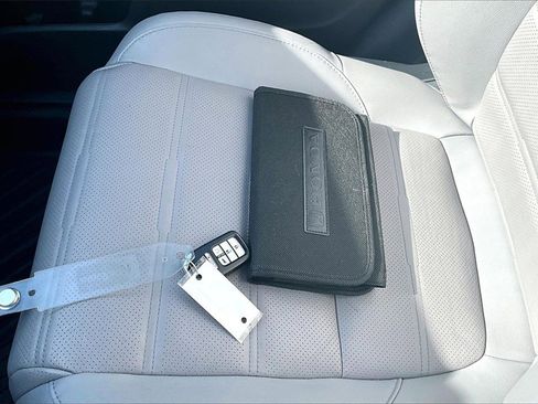 Used 2019 Honda CR-V Touring image 35