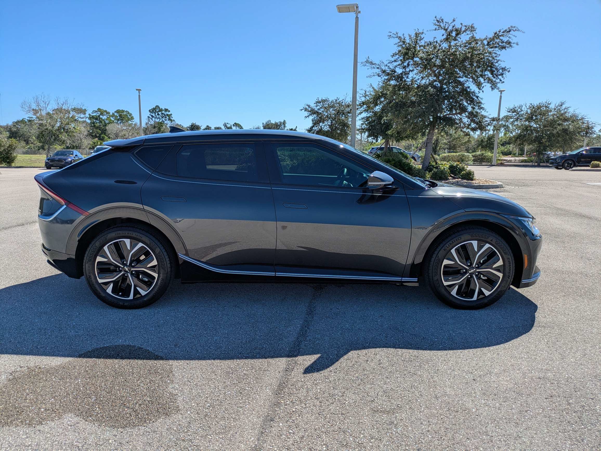 Certified 2022 Kia EV6 Wind RWD image 3