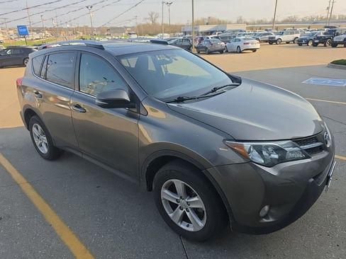 Used 2013 Toyota RAV4 XLE image 7