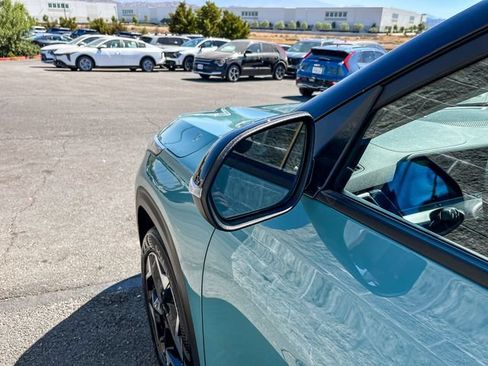 Certified 2025 Kia Seltos S FWD image 10