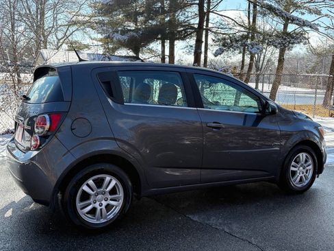 Used 2012 Chevrolet Sonic LT image 4