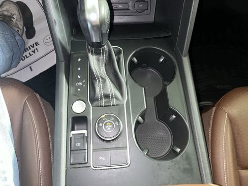 Used 2021 Volkswagen Atlas SE w/ Panoramic Sunroof Package image 21