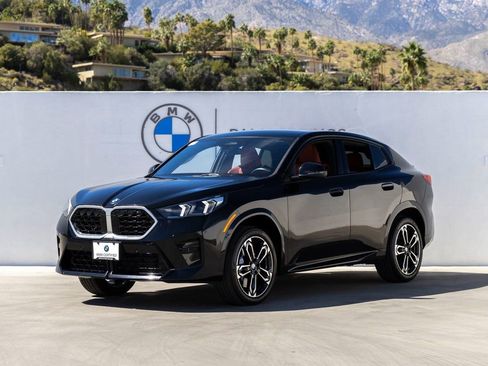 Certified 2025 BMW X2 xDrive28i w/ M Sport Package image 1