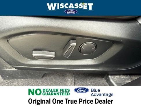 Certified 2022 Ford Explorer XLT w/ Equipment Group 202A image 23