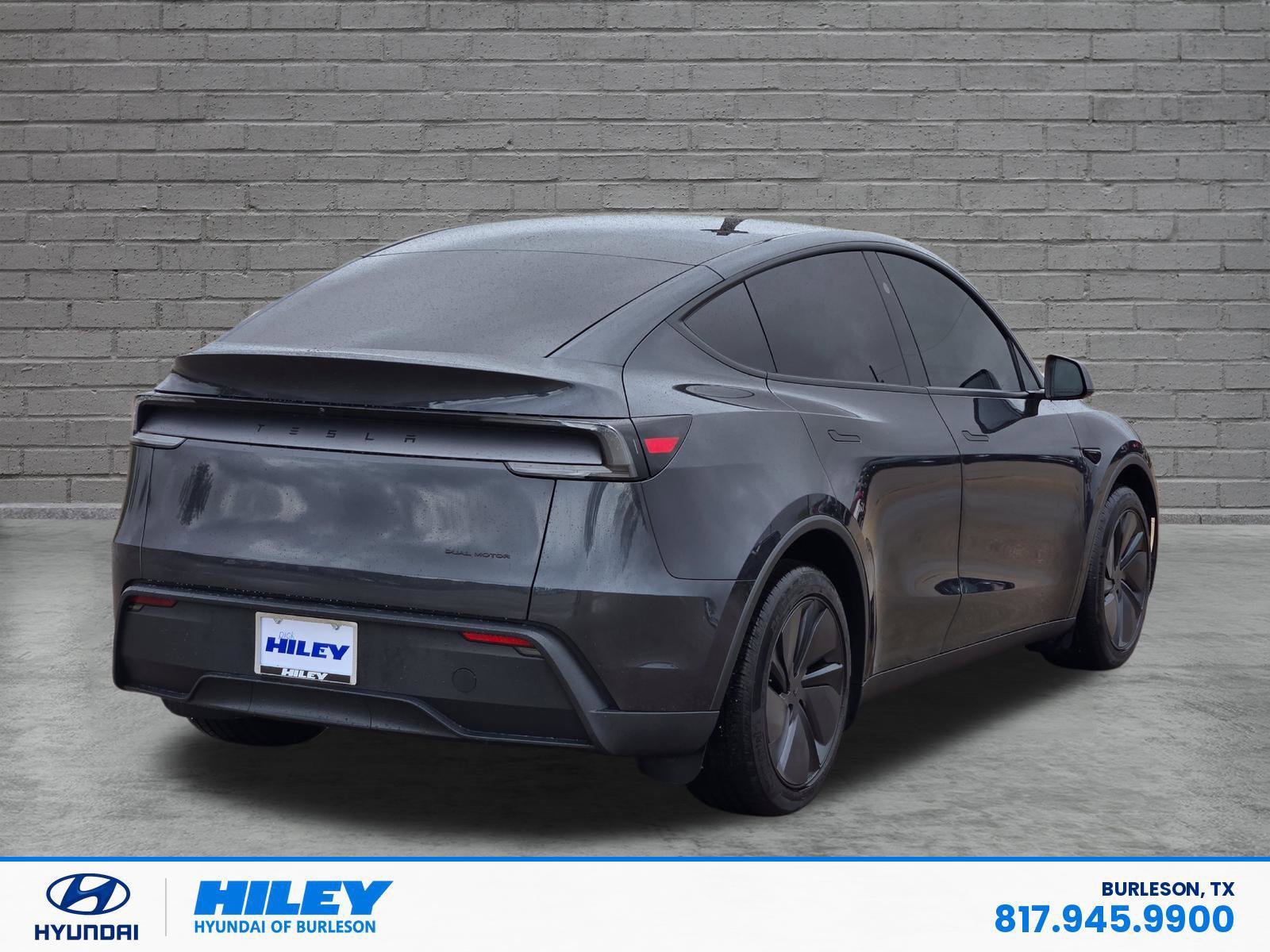 Used 2026 Tesla Model Y AWD image 4