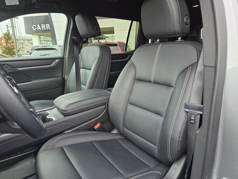 Used 2024 GMC Acadia Elevation image 59