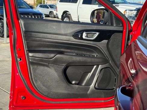 New 2026 Jeep Compass Latitude image 24