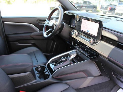 Used 2023 Chevrolet Colorado Z71 image 19