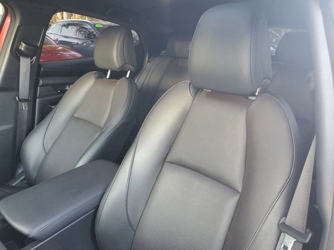 Certified 2025 MAZDA MAZDA3 Hatchback w/ Appearance Package image 17