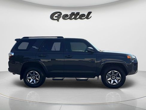 Used 2024 Toyota 4Runner TRD Off-Road Premium w/ Moonroof Package AWD/4WD image 4