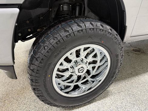 Used 2024 RAM 2500 Laramie image 28