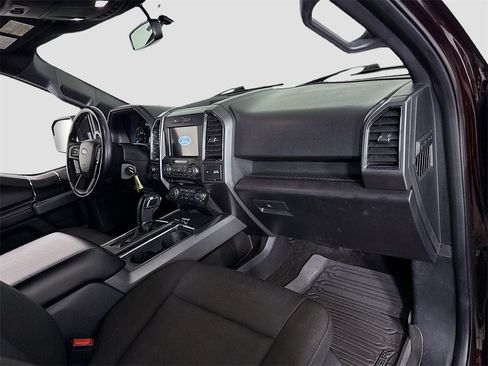 Used 2018 Ford F150 XLT w/ Equipment Group 302A Luxury image 21