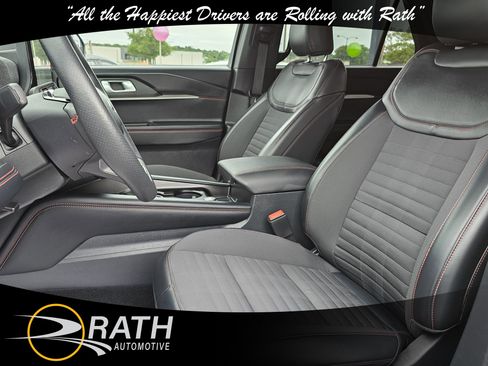 Used 2025 Ford Explorer ST-Line AWD/4WD image 12