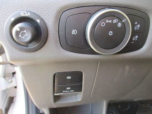 Used 2023 Ford Transit 350 XLT image 11