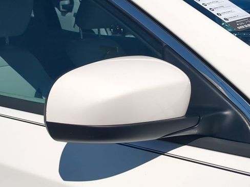 Used 2021 Jeep Compass Latitude w/ Driver Assistance Group image 12