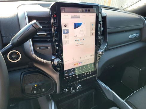 Used 2025 RAM 3500 Laramie image 20