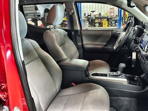 Used 2021 Toyota Tacoma SR5 image 29