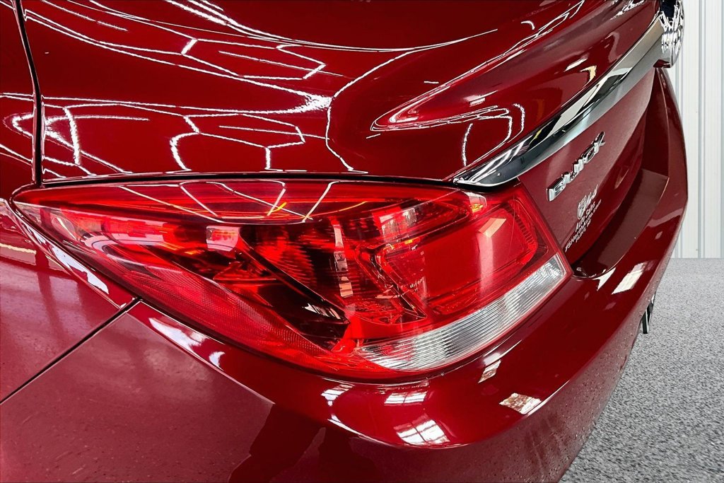 Used 2013 Buick Regal Premium FWD image 21
