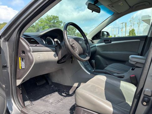 Used 2009 Hyundai Sonata SE FWD image 15