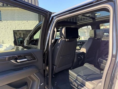 New 2026 GMC Yukon XL Elevation w/ Elevation Premium Package image 14