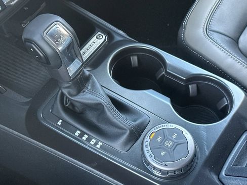 New 2026 Ford Bronco Outer Banks AWD/4WD image 22