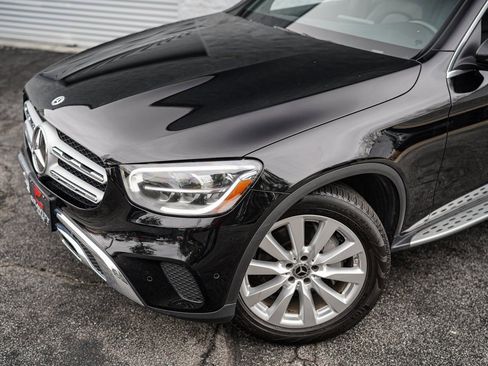 Used 2021 Mercedes-Benz GLC 300 4MATIC image 2