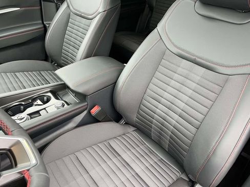 New 2026 Ford Explorer ST-Line image 22