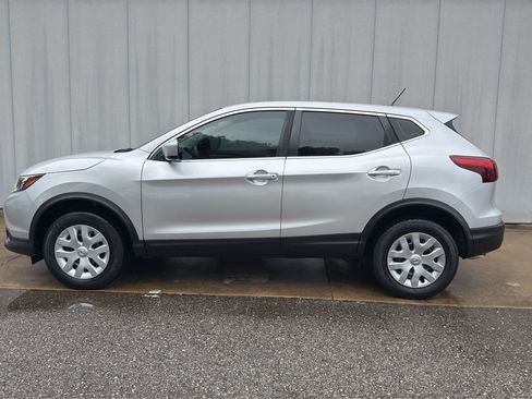Used 2019 Nissan Rogue Sport S FWD image 6