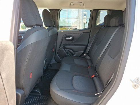 Used 2023 Jeep Renegade Trailhawk image 10