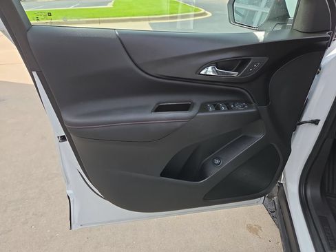 Certified 2024 Chevrolet Equinox RS AWD/4WD image 27