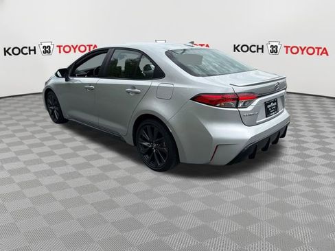 Certified 2025 Toyota Corolla SE FWD image 6