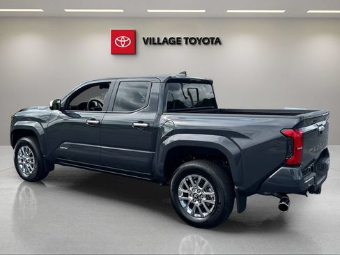 Certified 2025 Toyota Tacoma Limited AWD/4WD image 3