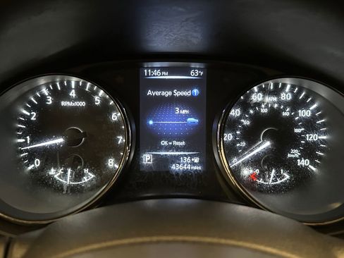 Used 2018 Nissan Rogue Sport SV AWD/4WD image 10