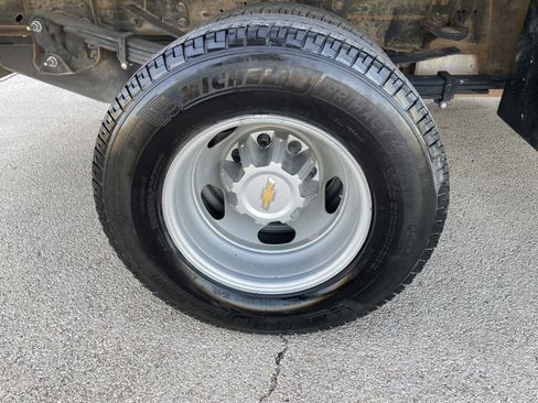 Used 2024 Chevrolet Silverado 3500 W/T w/ WT Convenience Package image 35