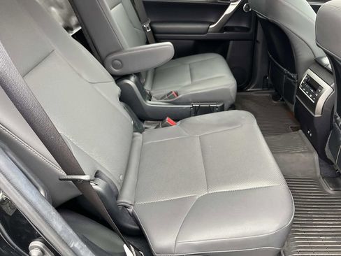 Used 2022 Lexus GX 460 Premium image 19