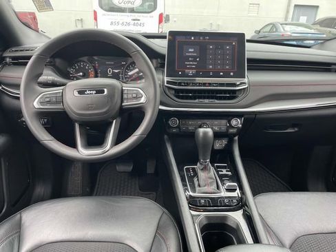 Used 2024 Jeep Compass Trailhawk image 21