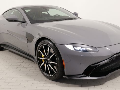 Used 2019 Aston Martin V8 Vantage Coupe RWD image 8