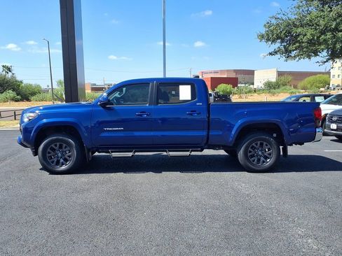 Used 2023 Toyota Tacoma SR5 RWD image 2