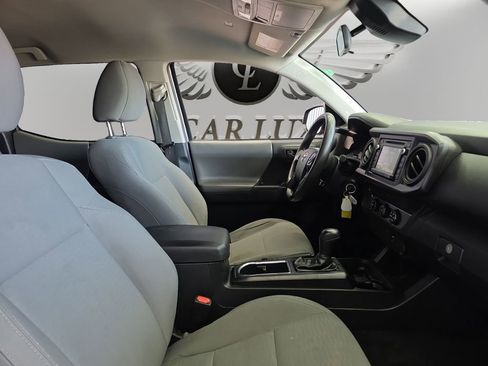 Used 2019 Toyota Tacoma SR w/ SR Convenience Package RWD image 13