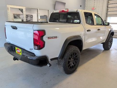 New 2026 Chevrolet Colorado Trail Boss AWD/4WD image 5