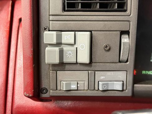 Used 1994 Chevrolet Blazer LS image 22