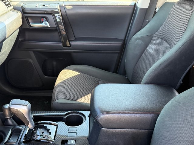 Used 2022 Toyota 4Runner TRD Off-Road AWD/4WD image 14
