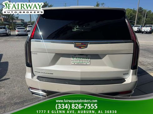Used 2024 Cadillac Escalade Premium Luxury w/ Performance Package AWD/4WD image 7